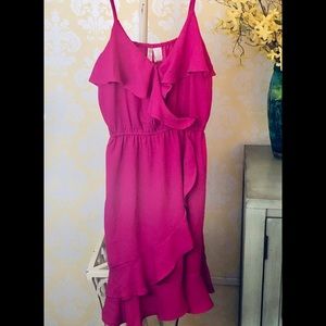 New with tags pink, sleeveless ruffle dress